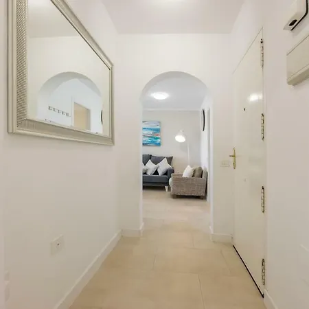 Ampio Luminoso 3 3 Bagni Giardino Quiete Wi-fi Appartement